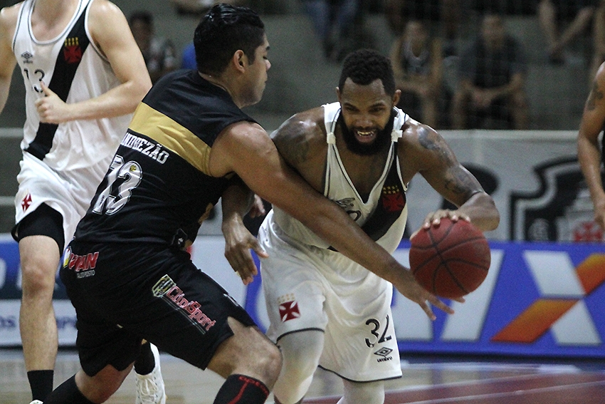 Em reencontro, Vasco perde para o Campo Mourão pelo NBB